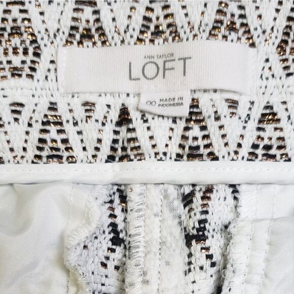 Loft  Shorts - Picture 4 of 8